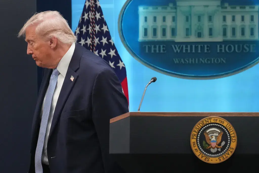 Trump Floated Kicking Press Out of WH and Replacing Briefing Room With a Swimming Pool — NYT’s Maggie Haberman Reports