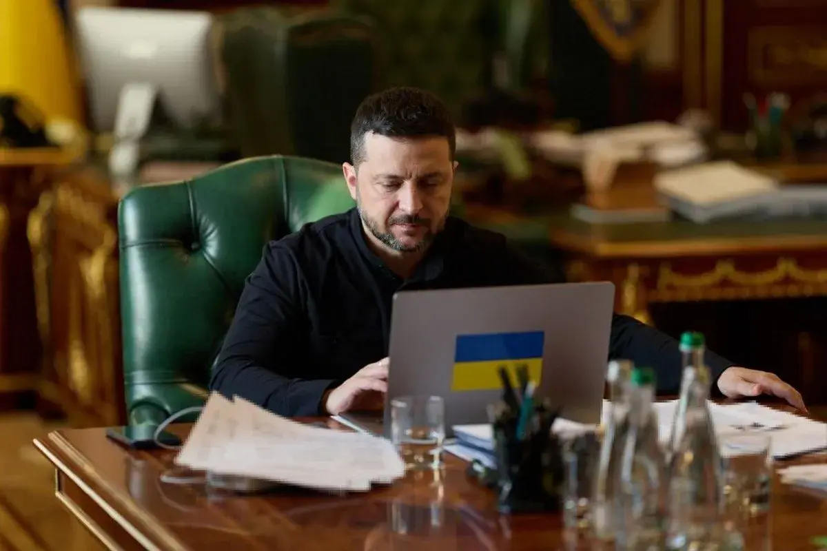 Ukraine will only stop attacking Russian oil as part of energy ceasefire, Zelensky says