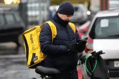 Ukrainian strikes on Russian data centers disrupt banking for civilians