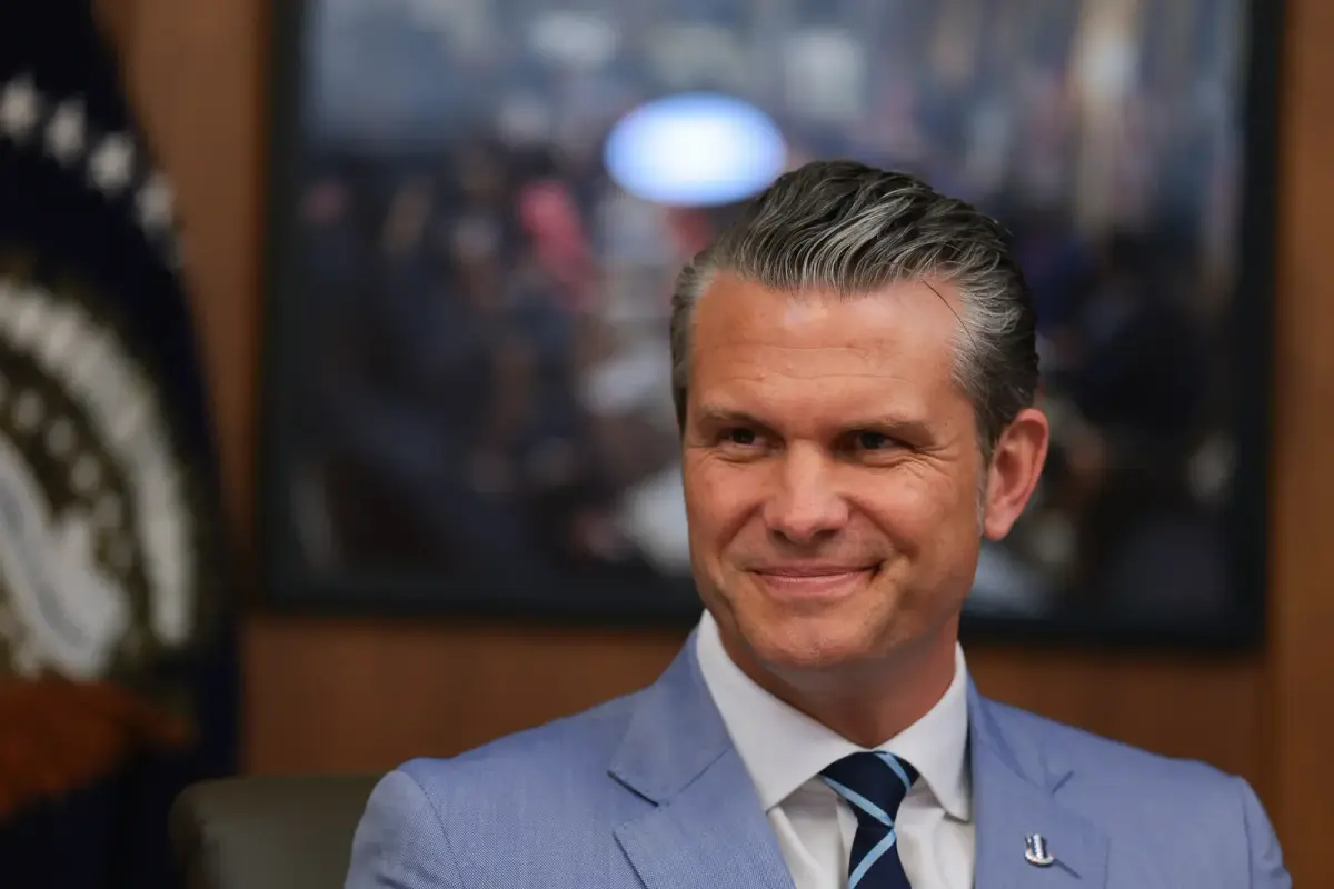 FCC Chairman won't say if networks should air live execution; Pentagon plans December livestream