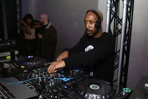 Iconic noughties club turns back time as legendary DJ headlines Halloween party