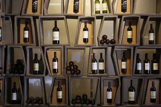 Italian gang steals 30,000 bottles of fine wine worth £4.2m from Tuscany