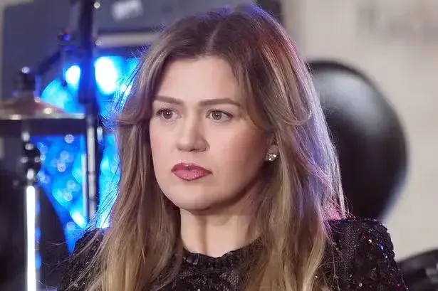Kelly Clarkson shop row: CCTV footage shows angry confrontation with employee
