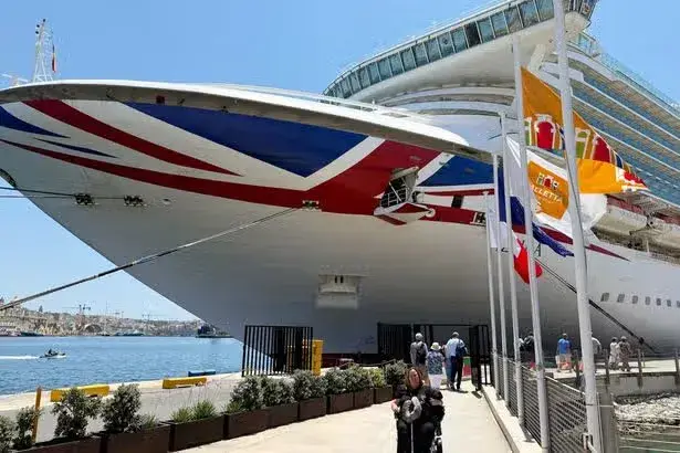 Passengers fall ill on 'complete nightmare' £3k P&O cruise
