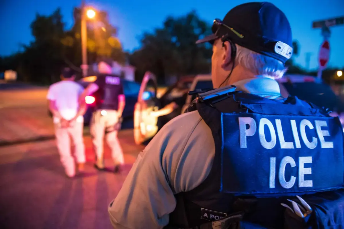 California sues ICE to halt arrests at state courthouses