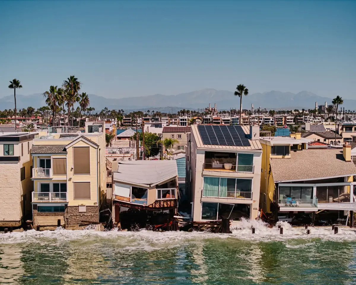 Record king tides and storm surge swallow California homes as El Niño season approaches