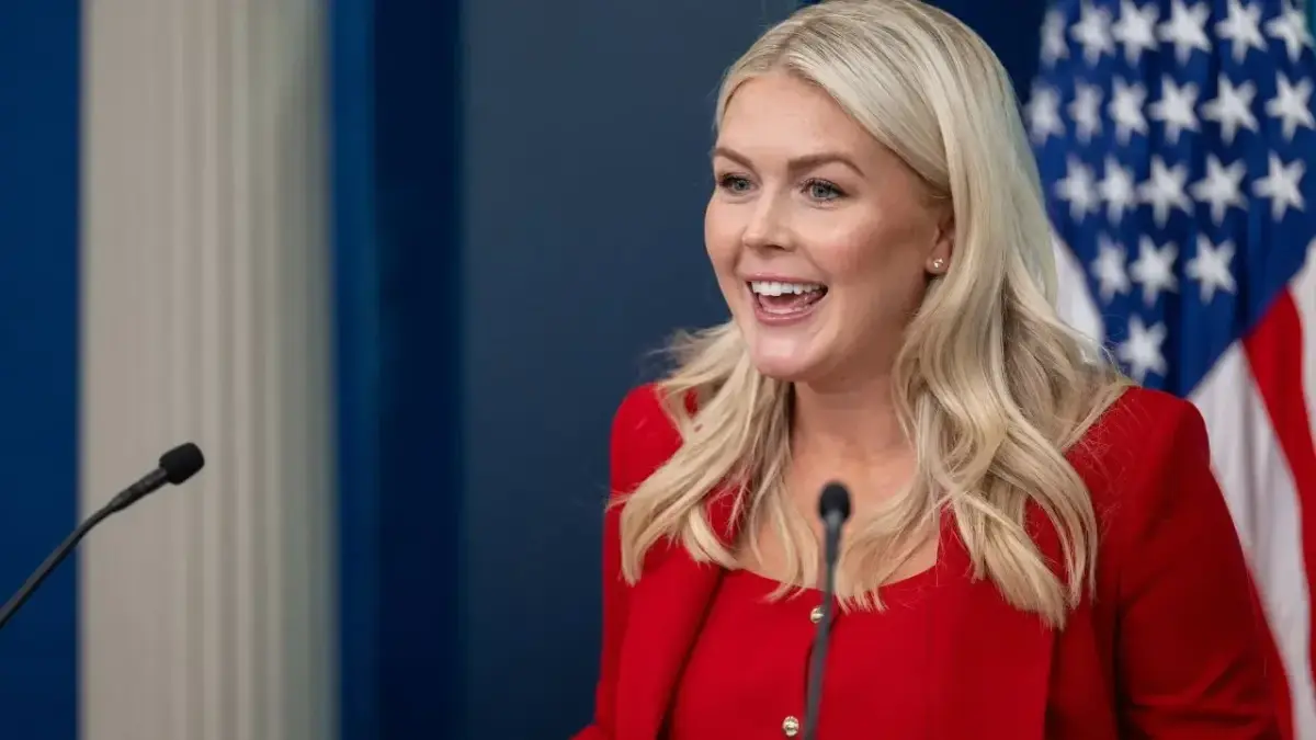 Karoline Leavitt denies being on decoy plane during Trump assassination scare
