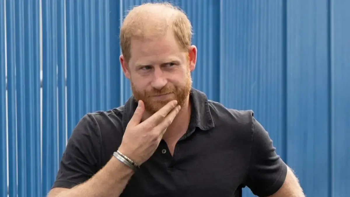 Prince Harry Branded 'Pathetic' for 'Using Magazine Interview to Reach Out to Royals'