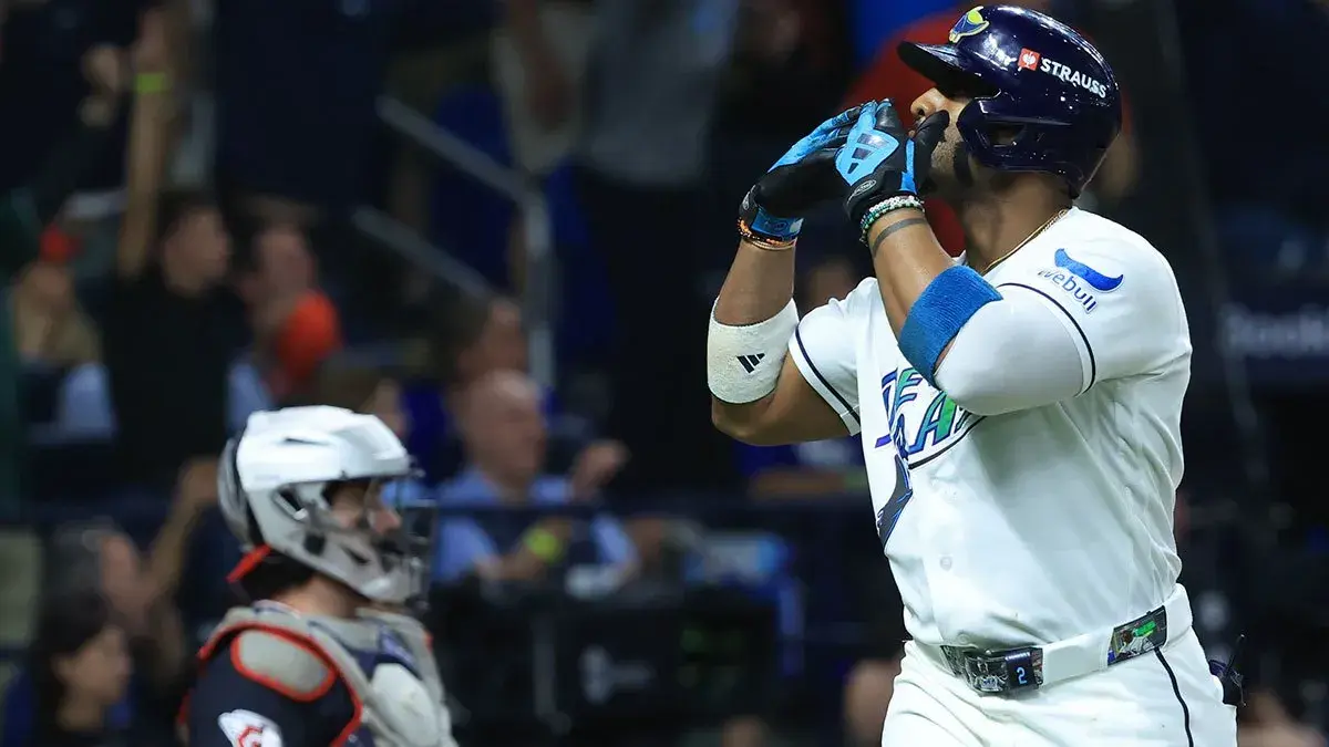 Yandy Diaz delivers on vow with 8th-inning homer as Rays beat Guardians to win ALCS