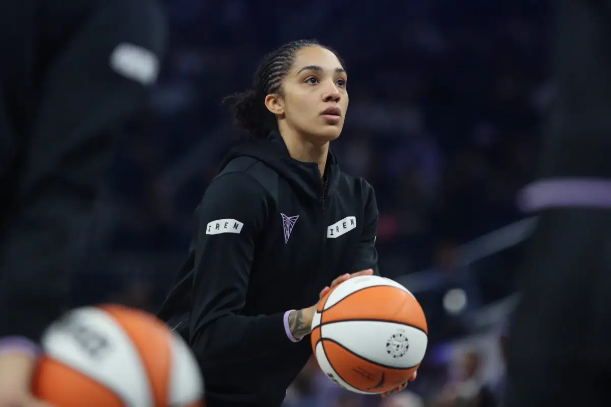 Kelsey Plum criticizes Valkyries organization over Gabby Williams treatment after Finals Game 1