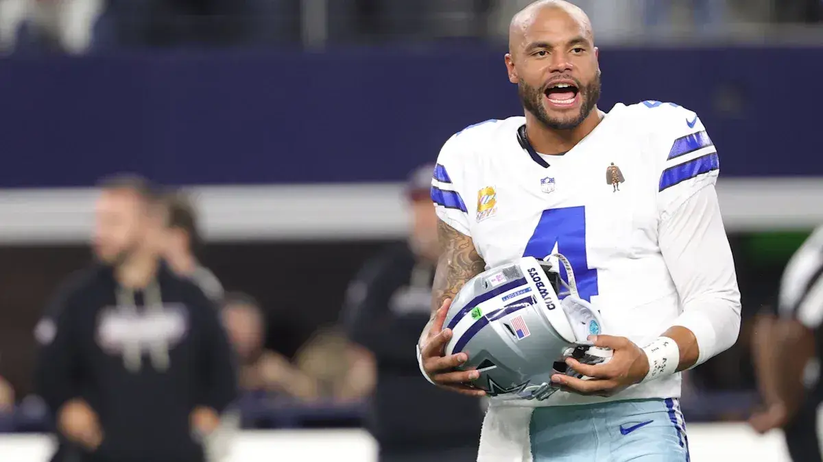 Cowboys employee heckles Dak Prescott after loss