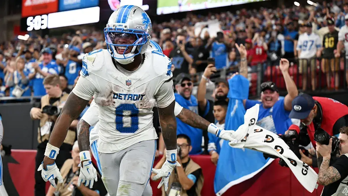 Lions' Gibbs breaks another Sanders record, chasing Tomlinson milestone