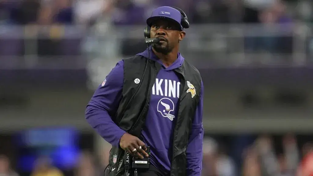 Court unseals controversial search firm memo in Brian Flores case
