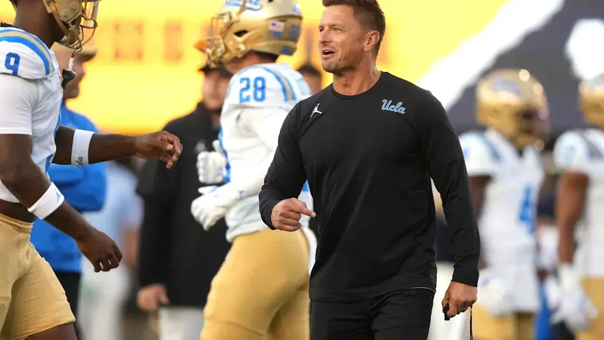 Bob Chesney's NSFW pregame speech before UCLA-Oregon game leaked