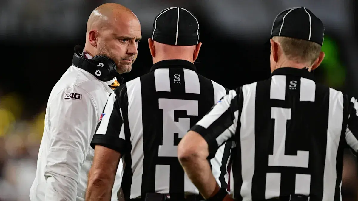 Gophers challenge turns into clown show: gain 2 yards, lose review, kick anyway