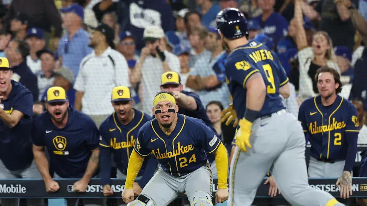 Brewers homer three times off Dodgers' Snell, take 3-0 NLCS lead