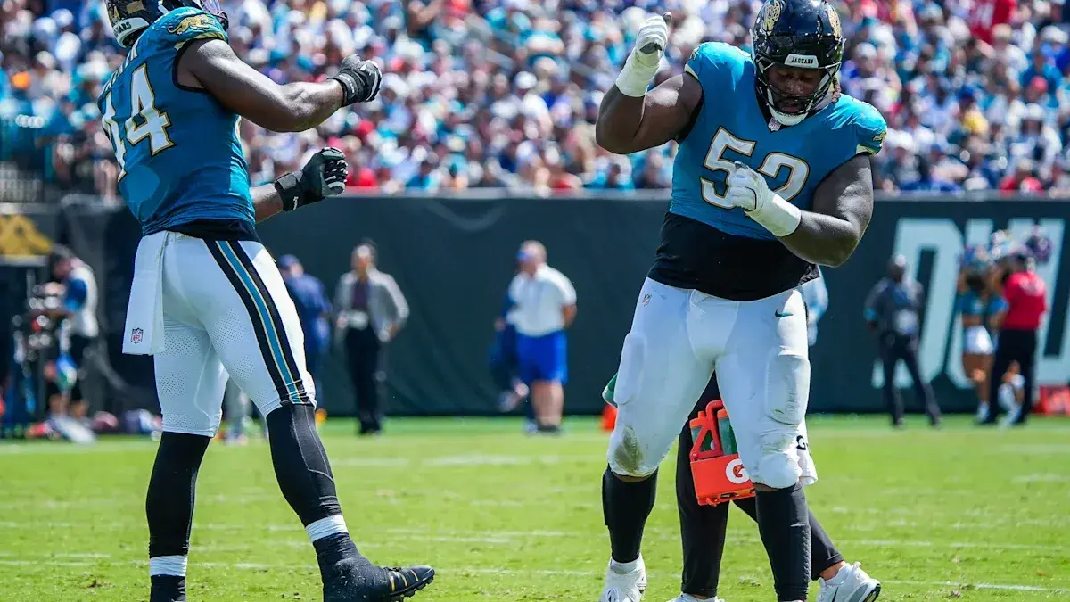 Jaguars emergency long snapper DaVon Hamilton helps win with game-winning FG