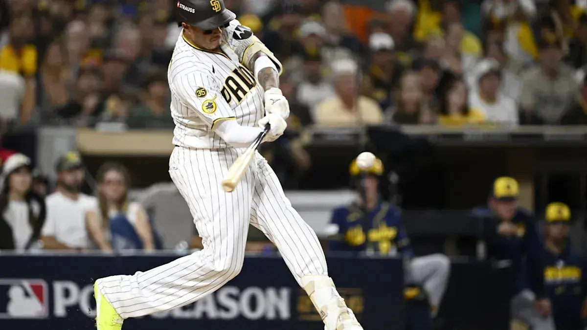 Brewers' Garrett Mitchell robs Padres' Manny Machado with all-time catch