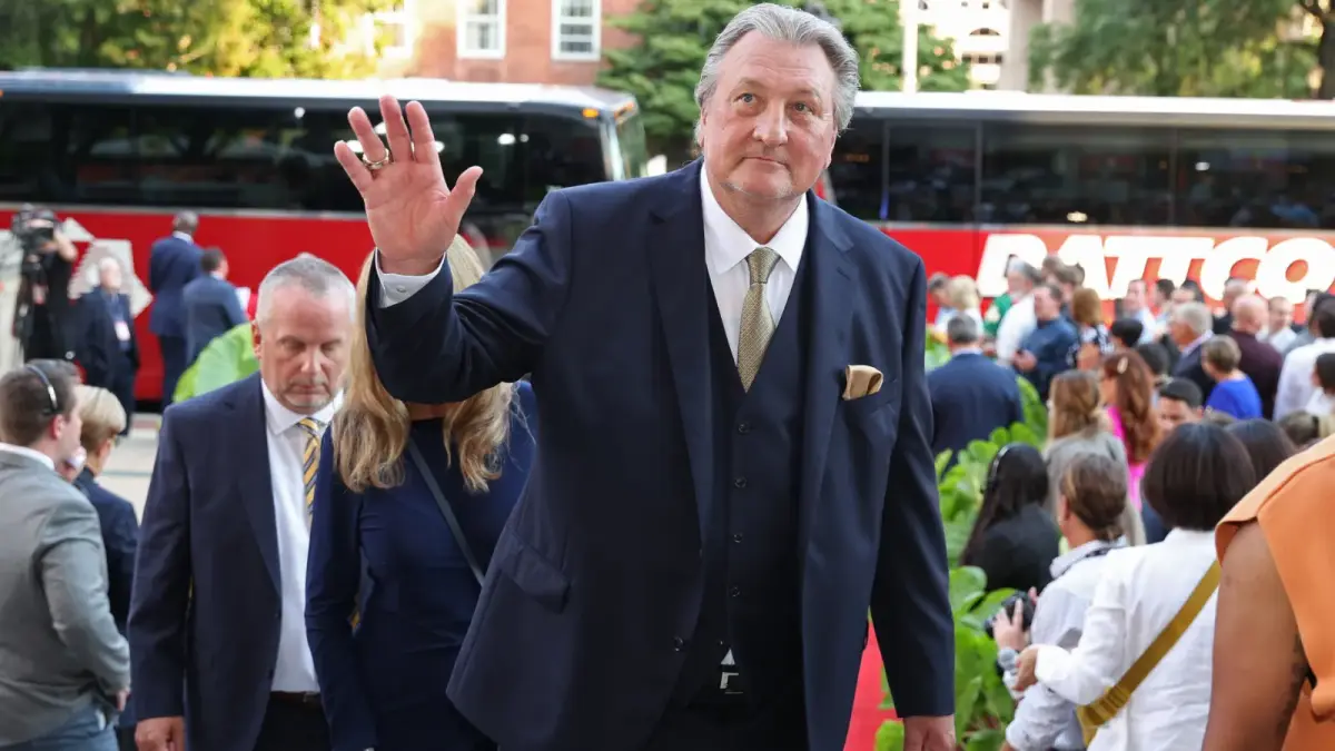 Former Cincinnati and West Virginia coach Bob Huggins living with a 'progressive cognitive condition'