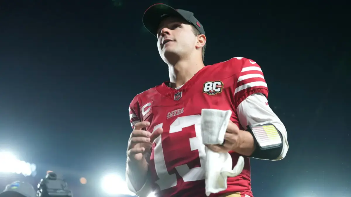 Who will be NFL's last undefeated team? Evaluating odds, schedules for 49ers, Vikings and Chiefs