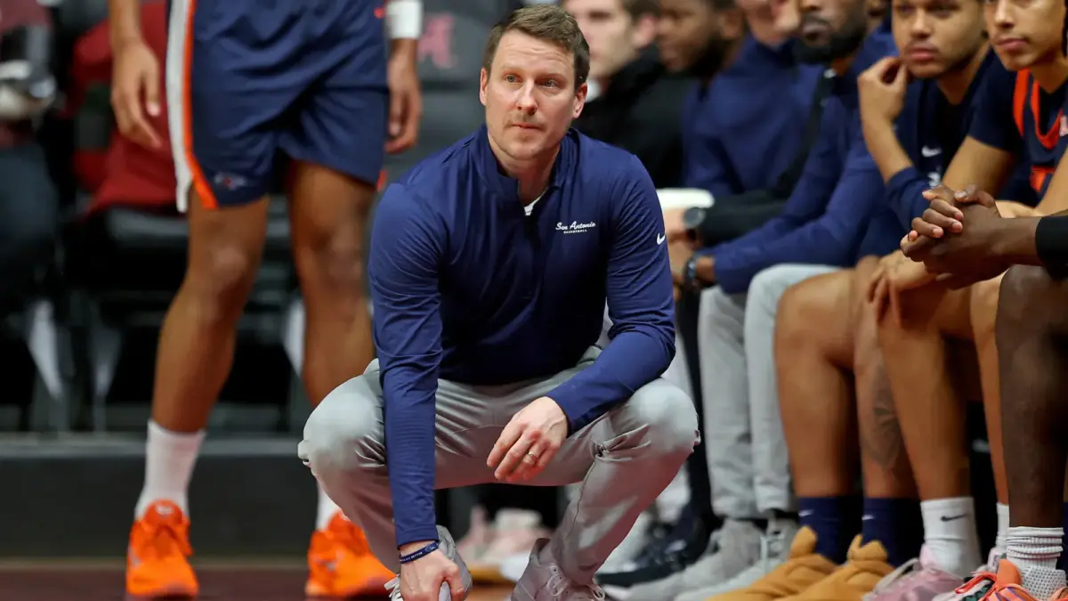 UTSA coach Austin Claunch suspended after DWI arrest days before season opener