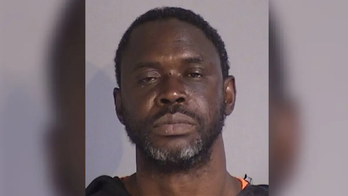 Florida man armed with knife accused of forcing woman into bathroom, attempting to attack her, officials say